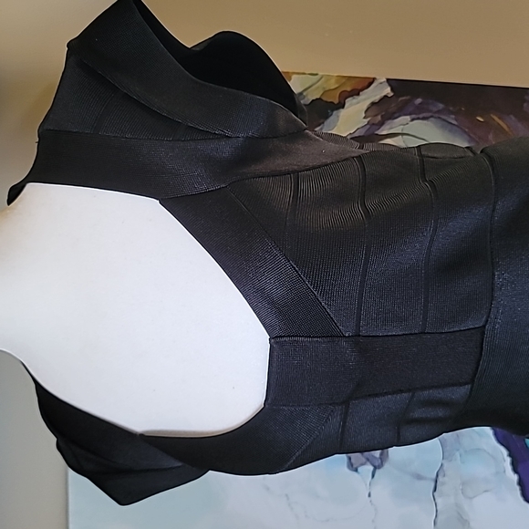 NWT Herve Leger Icon Stretch Bandage little black dress size S - Picture 5 of 12